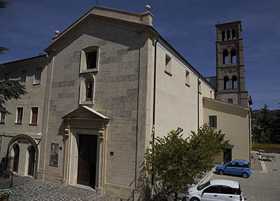 Vista angolare dela chiesa di San Francesco